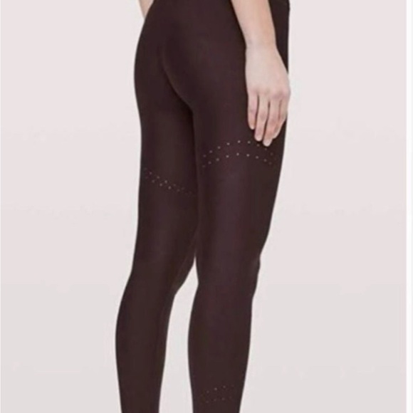 Lululemon Zoned In Tight 27” Leggings Maroon Size 8 New - Picture 2 of 4